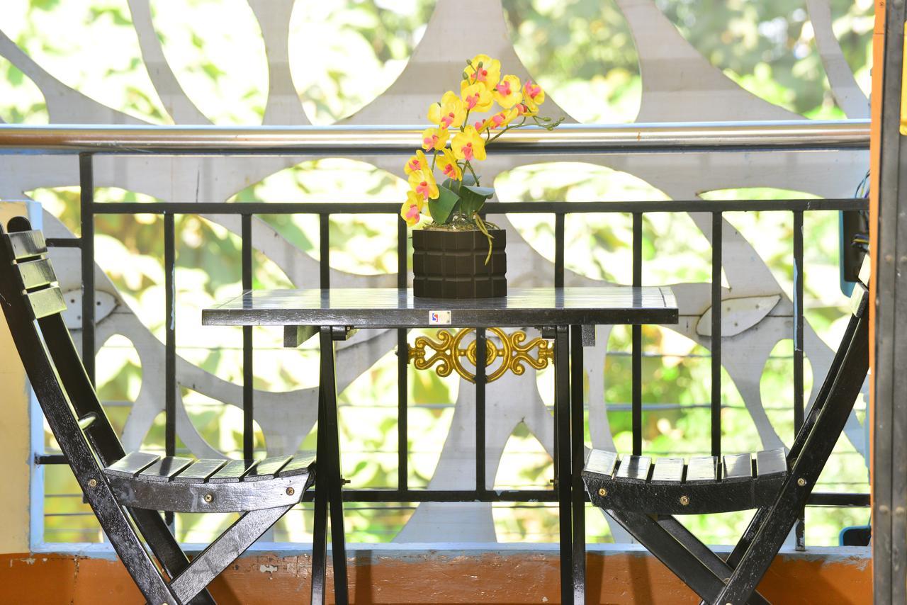 Woodland Hotel Yangon Exterior foto
