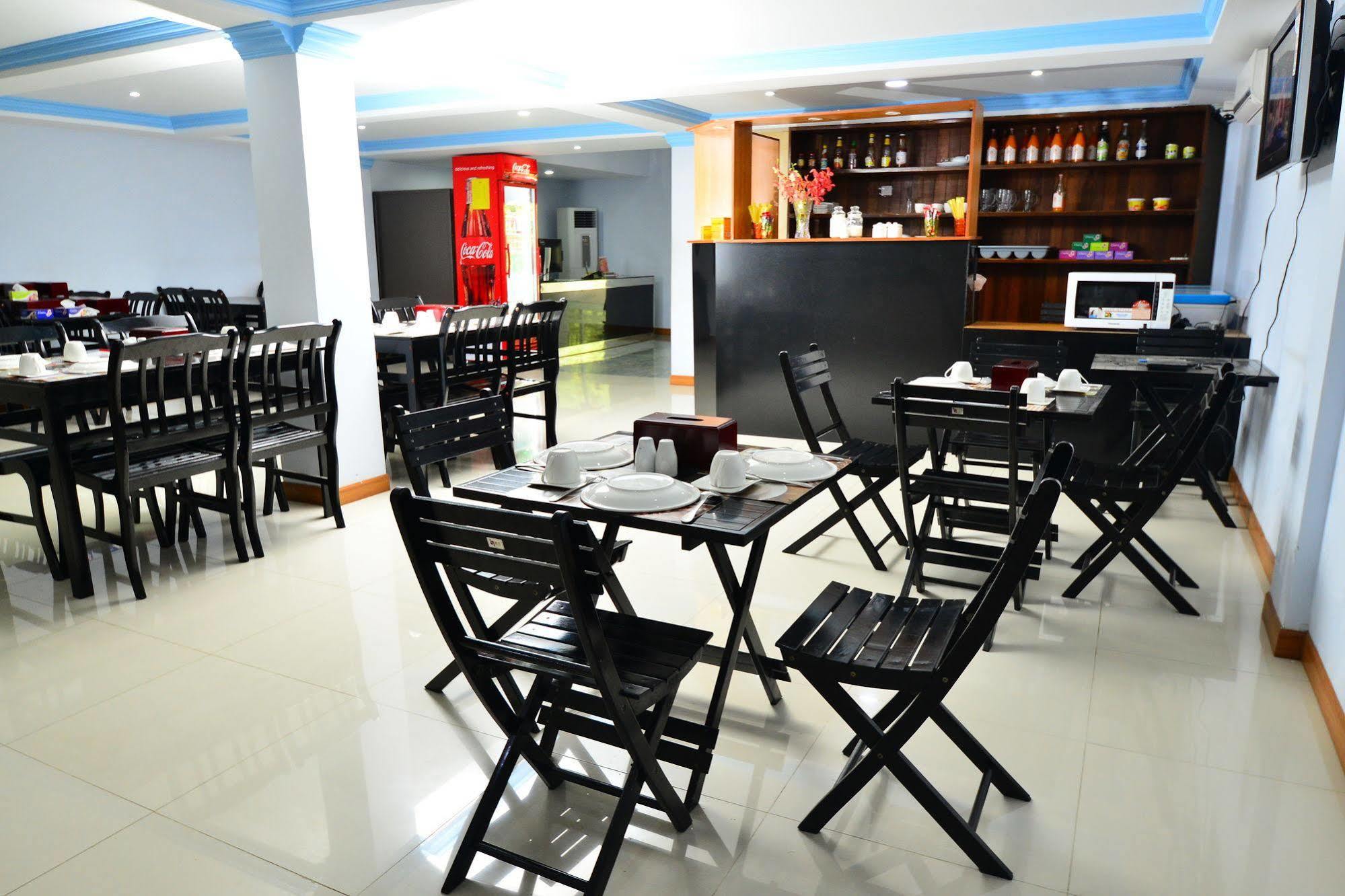 Woodland Hotel Yangon Exterior foto
