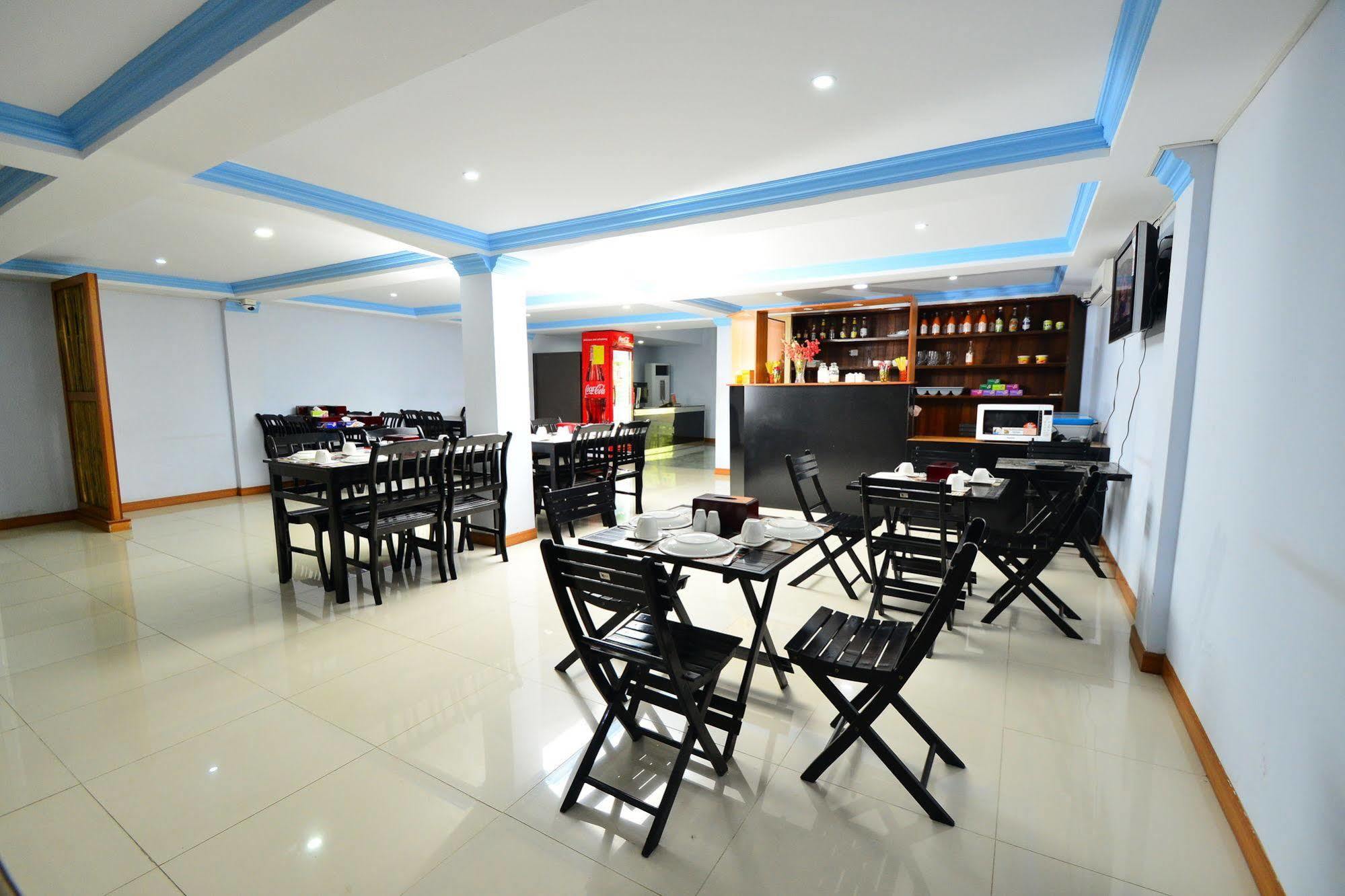 Woodland Hotel Yangon Exterior foto